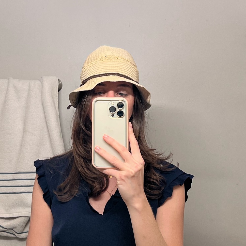 Woven straw small bucket hat